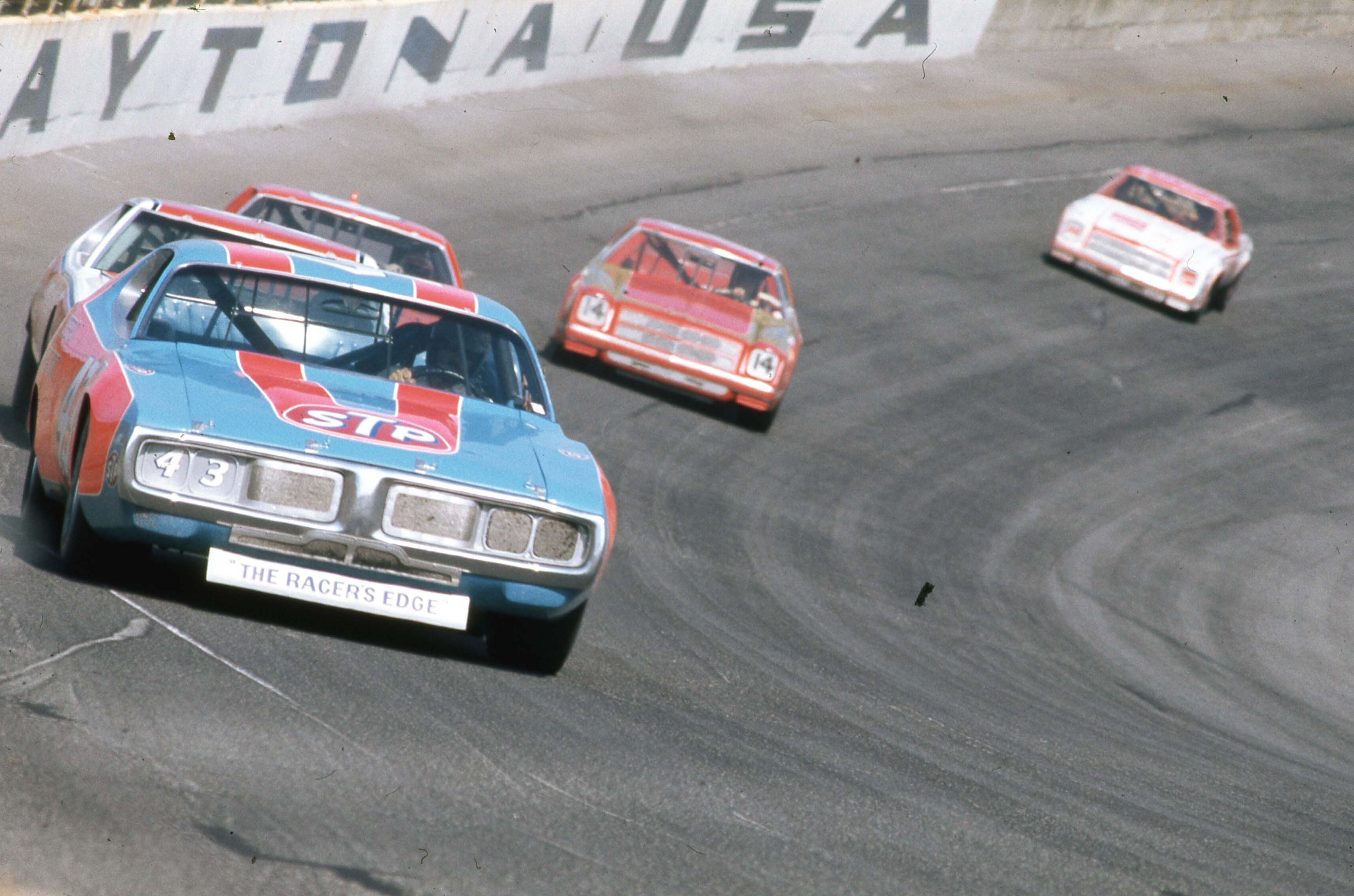 1976 Daytona 500: Petty Vs. Pearson