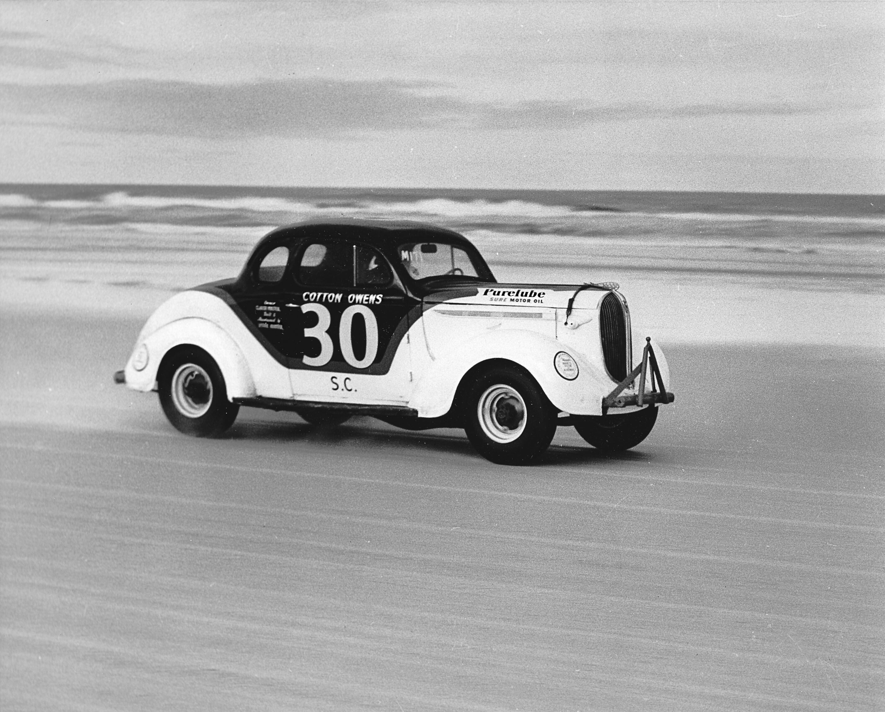 Cotton Owens Conquered the Beach