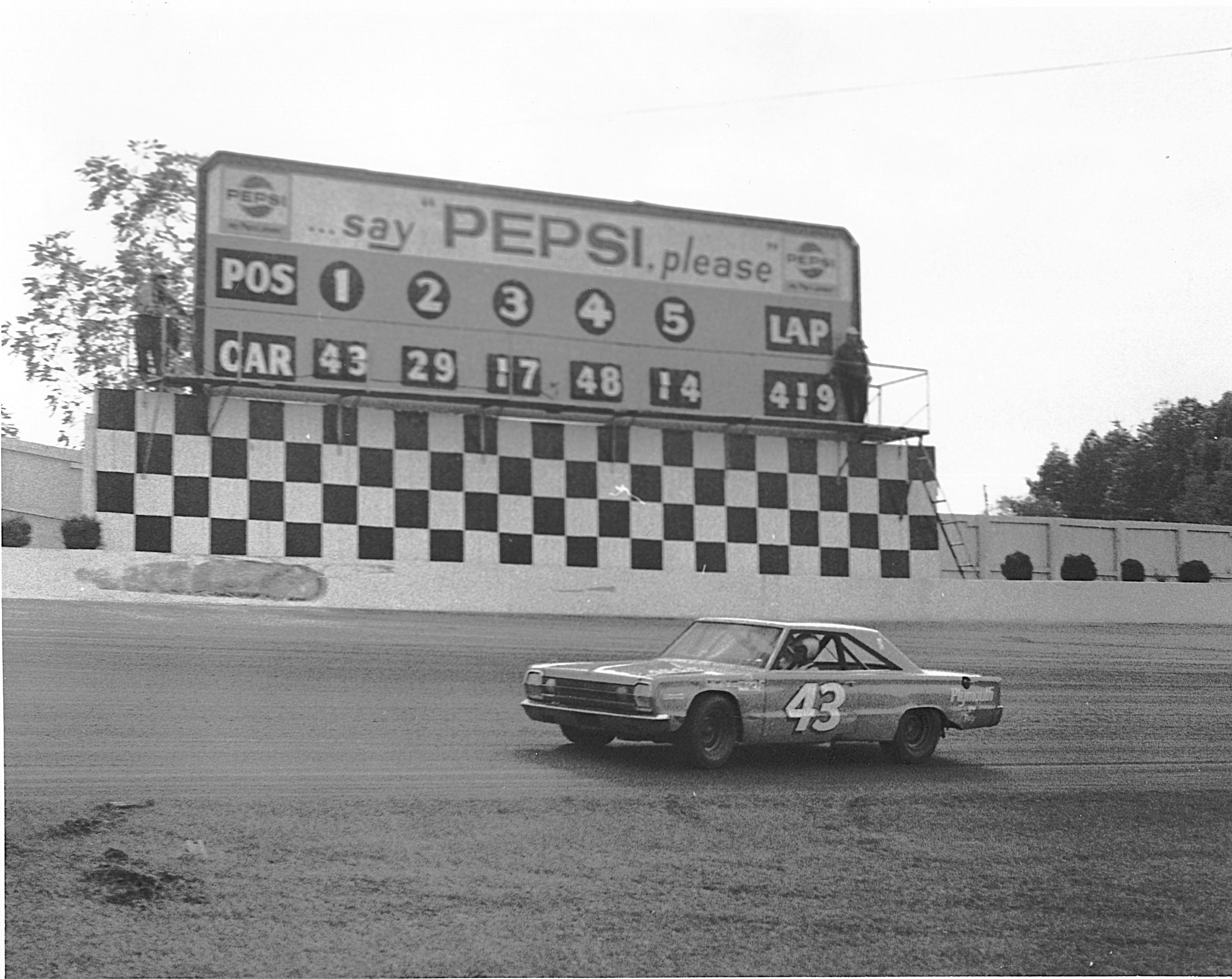 7 Revealing Facts About Richard Petty’s 1967 Season
