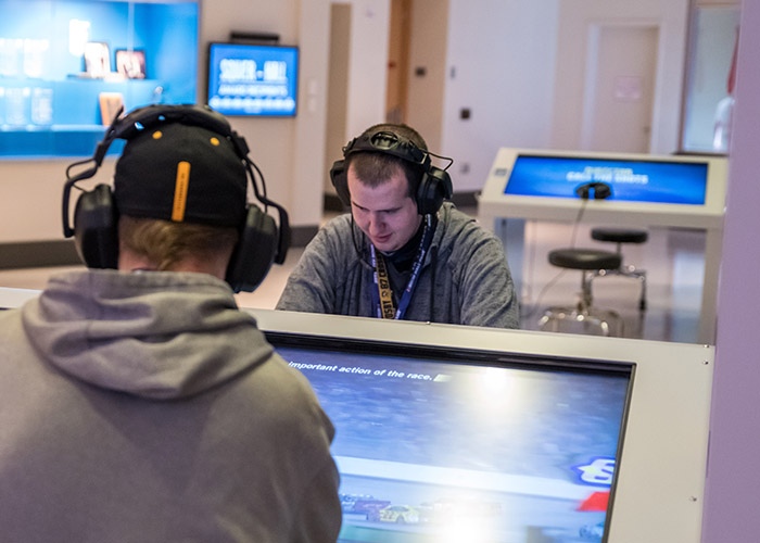 Radio broadcast interactive